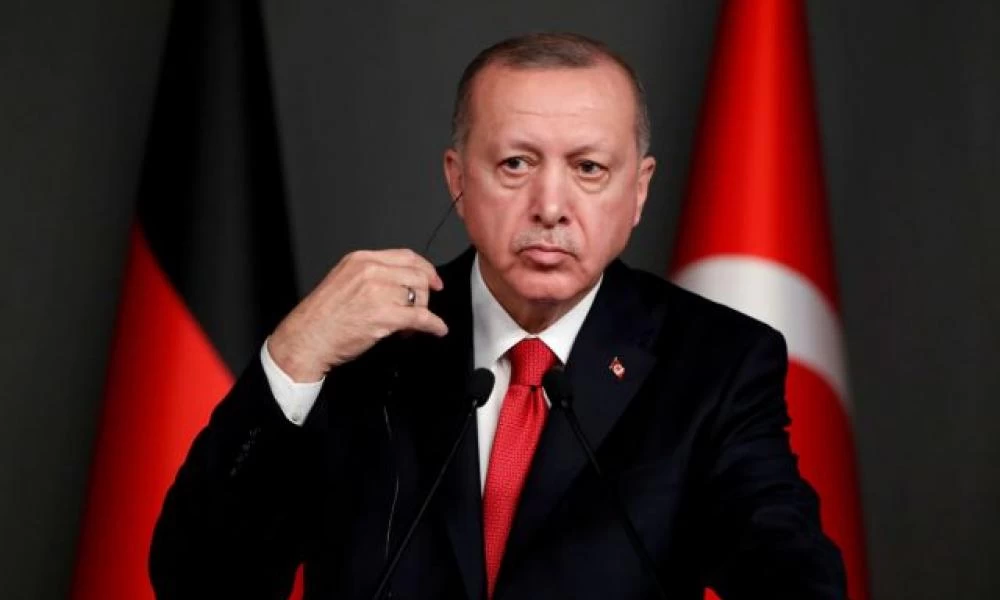 Ερντογάν: Παρακαλάει Τούρκους να πουλήσουν χρυσό για να στηρίξουν τη λίρα